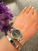 ساعت مچی زنانه کاسیو CASIO با طراحی مینیمال - نمای زاویه دار